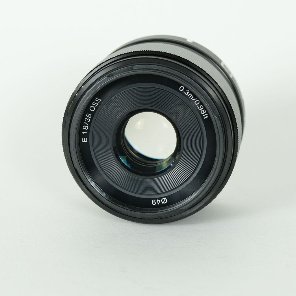SONY E 35mm F1.8 OSS SEL35F18 SONY E 35mm F1.8 OSS SEL35F18