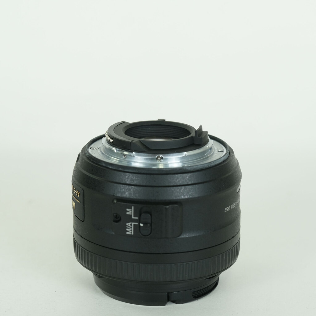 Nikon AF-S DX NIKKOR 35mm f/1.8G