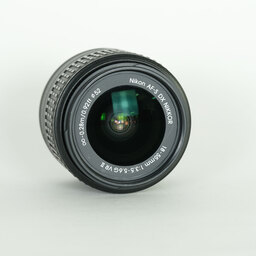 Nikon AF-S DX NIKKOR 18-55mm f3.5-5.6G VR II