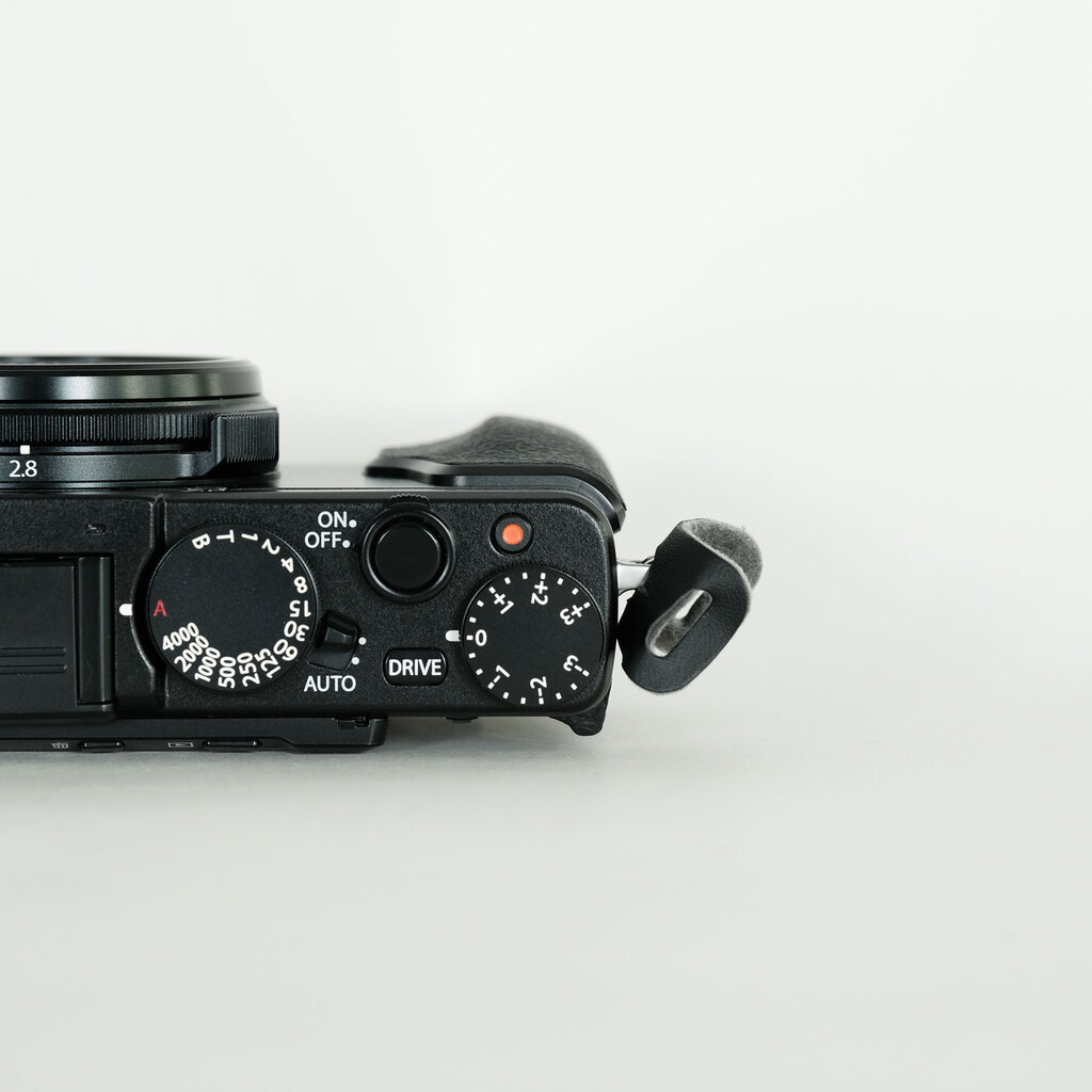 FUJIFILM X70 ブラック