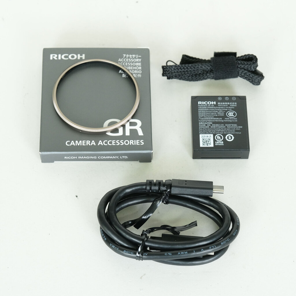 RICOH GR IV RICOH GR IV