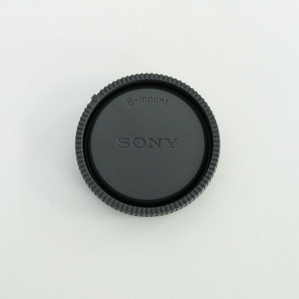 SONY E18-200mm F3.5-6.3 OSS SEL18200