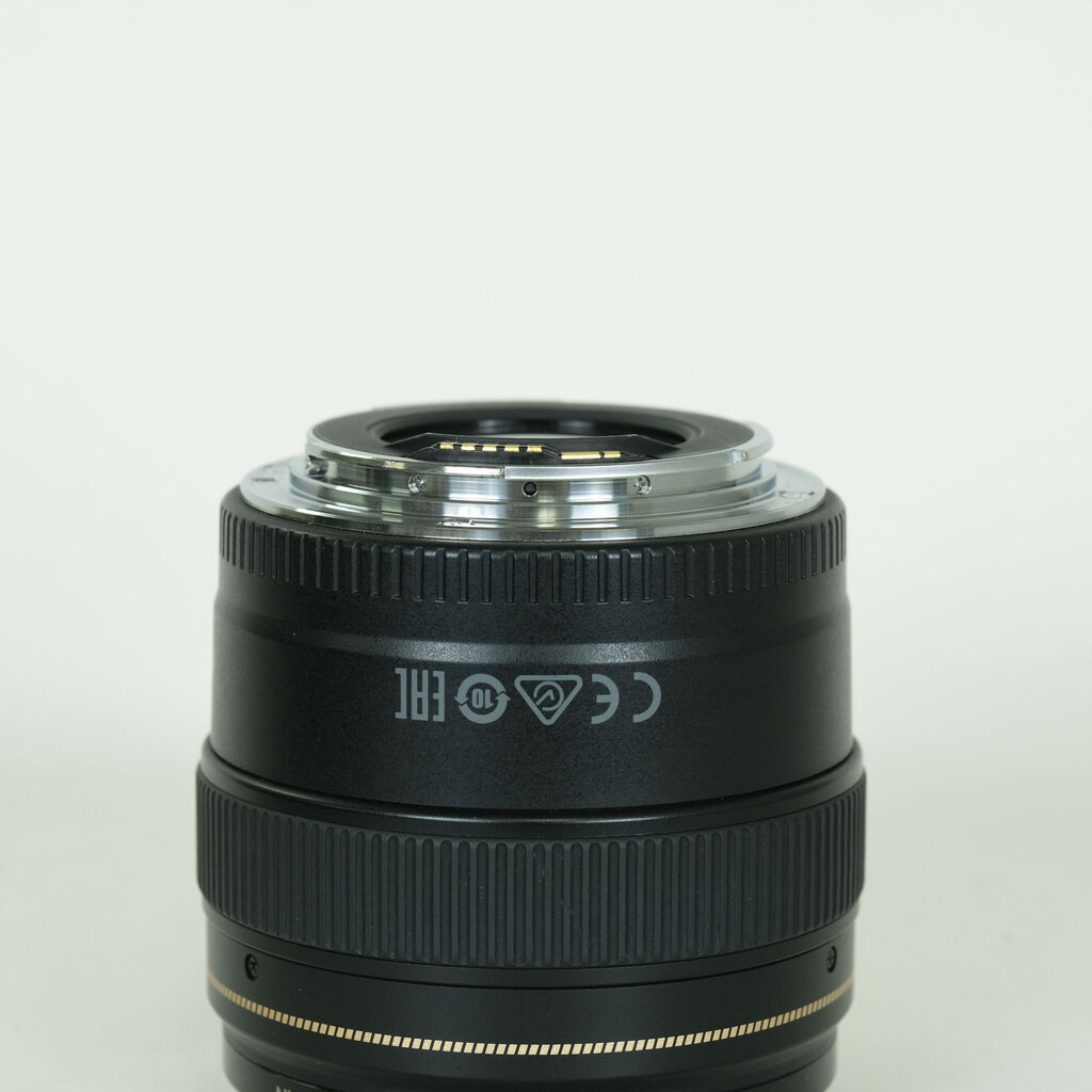 Canon EF100mm F2 USM