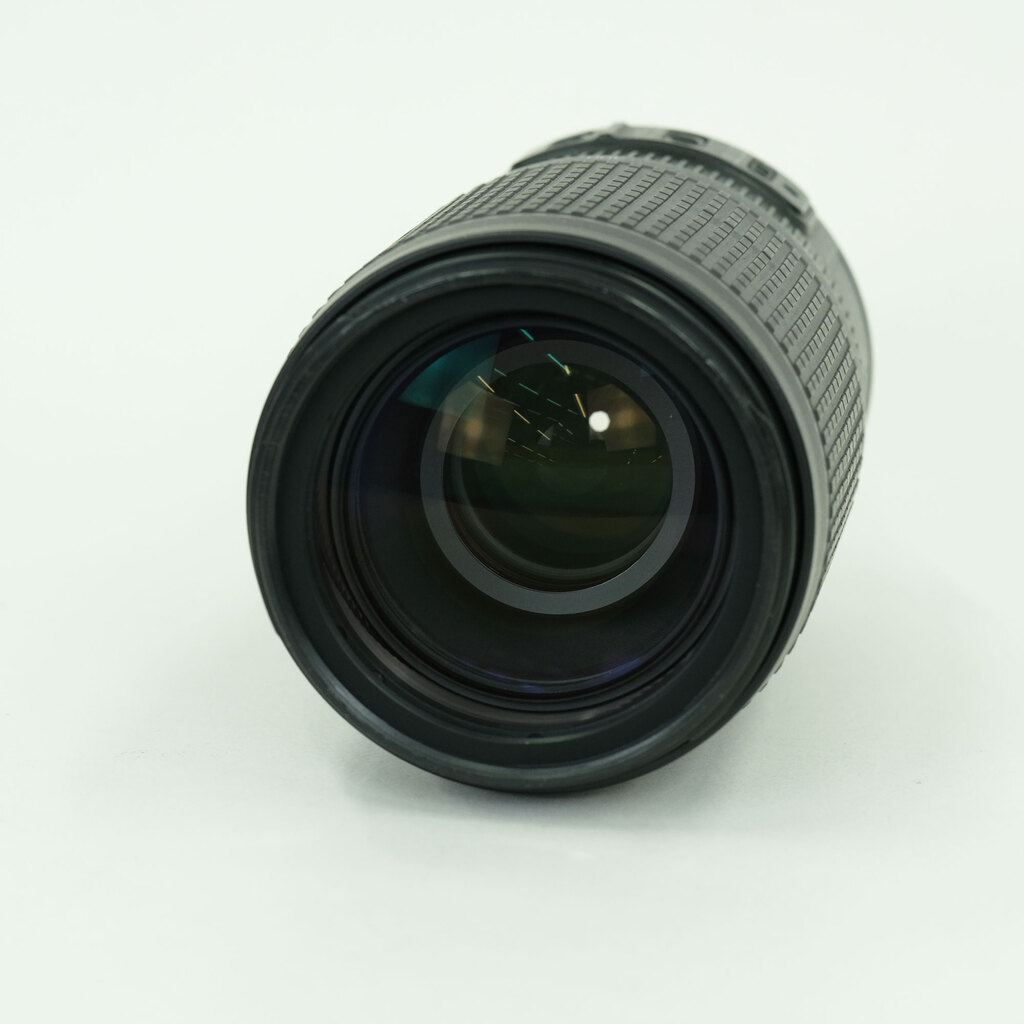 Nikon AF-S VR Zoom-Nikkor 70-300mm F4.5-5.6G IF-ED Nikon AF-S VR Zoom-Nikkor 70-300mm F4.5-5.6G IF-ED