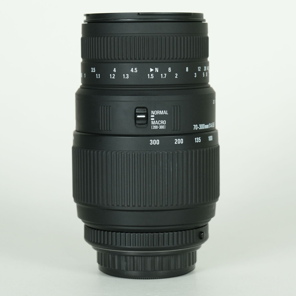 SIGMA 70-300mm F4-5.6 DG MACRO [ペンタックスK用]