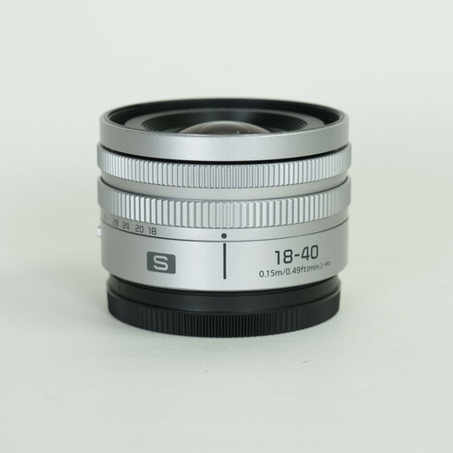 Panasonic LUMIX S 18-40mm F4.5-6.3