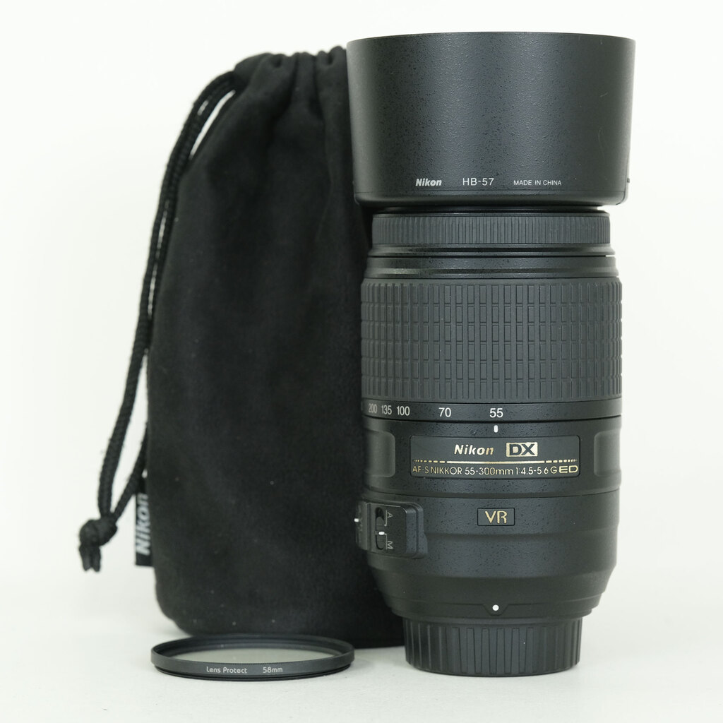 Nikon AF-S DX NIKKOR 55-300mm F4.5-5.6G ED VR Nikon AF-S DX NIKKOR 55-300mm F4.5-5.6G ED VR