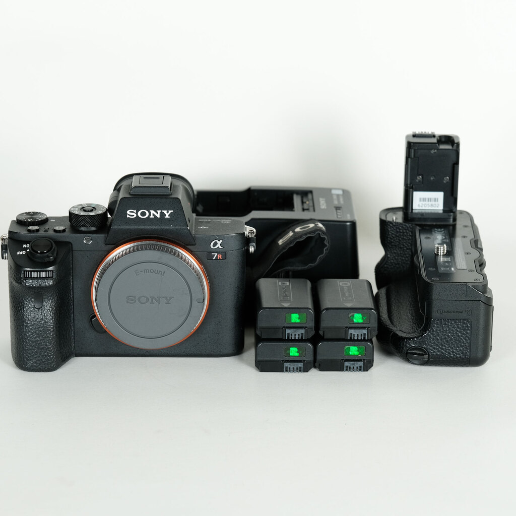 SONY α7R II(ILCE-7RM2) SONY α7R II(ILCE-7RM2)
