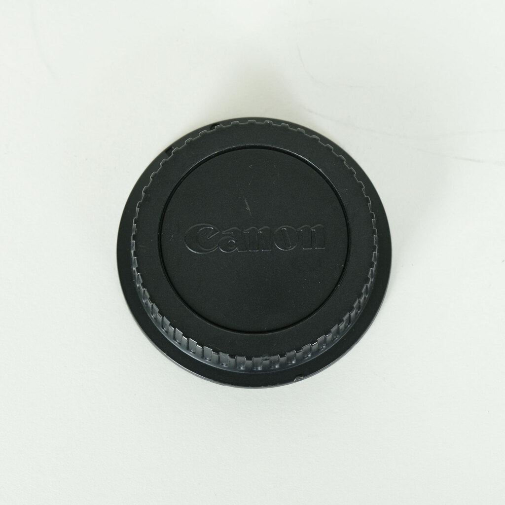 Canon EF-S18-55mm F4-5.6 IS STM