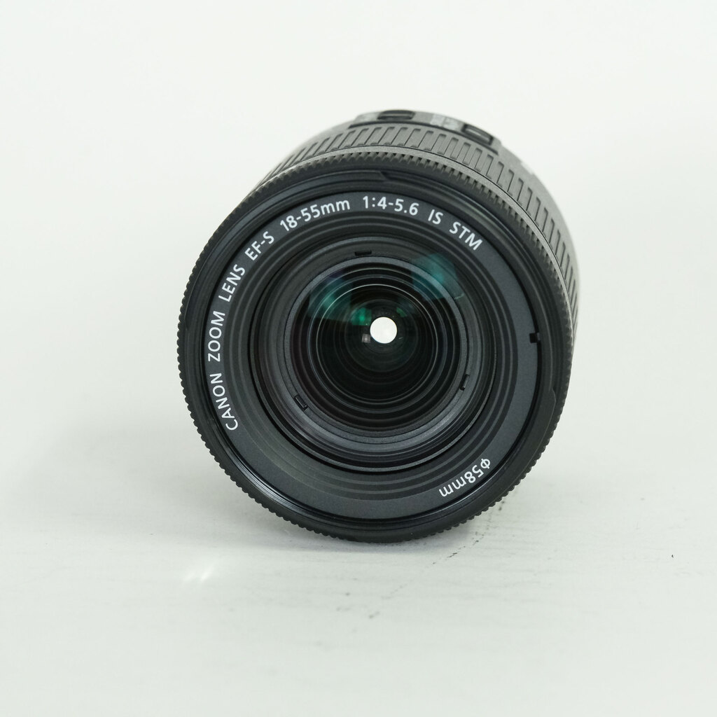 Canon EF-S18-55mm F4-5.6 IS STM