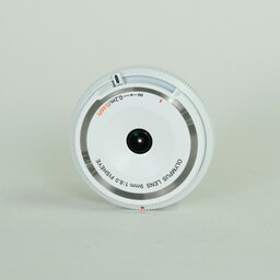 OLYMPUS フィッシュアイボディキャップレンズ（9mm Ｆ8.0 FISHEYE） BCL-0980 ホワイト