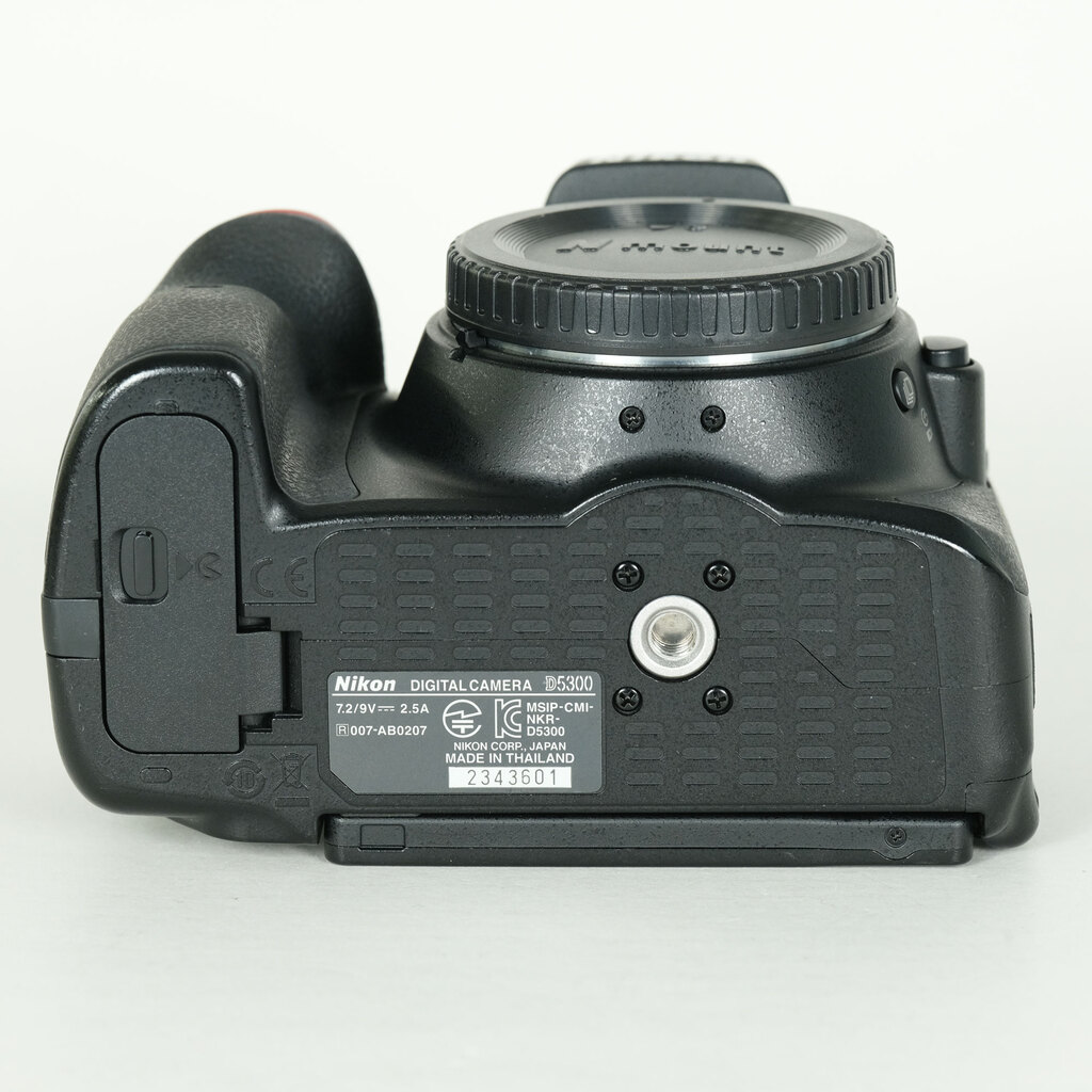 Nikon D5300の出品 | ONE SCENE（ワンシーン）