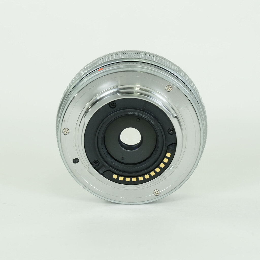 OLYMPUS M.ZUIKO DIGITAL ED 14-42mm F3.5-5.6 EZ シルバー