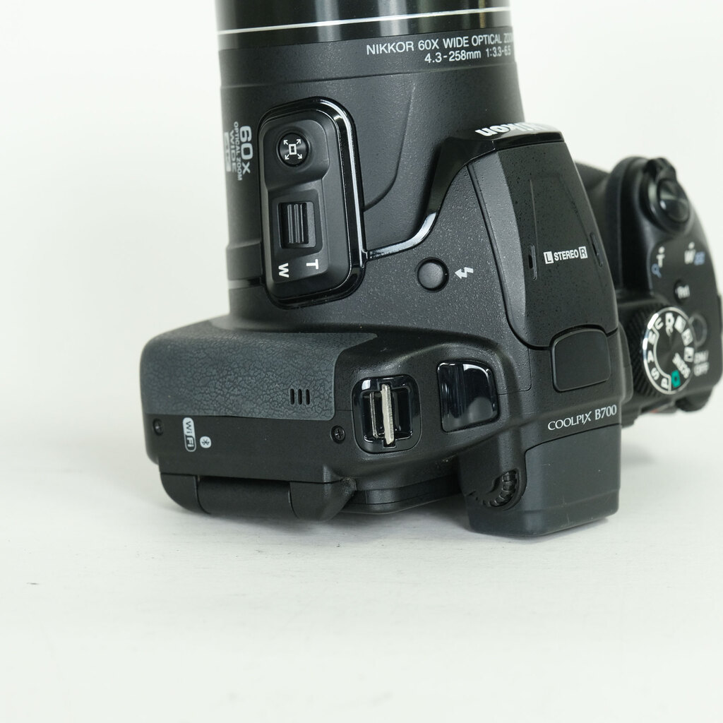 Nikon COOLPIX B700 ブラック