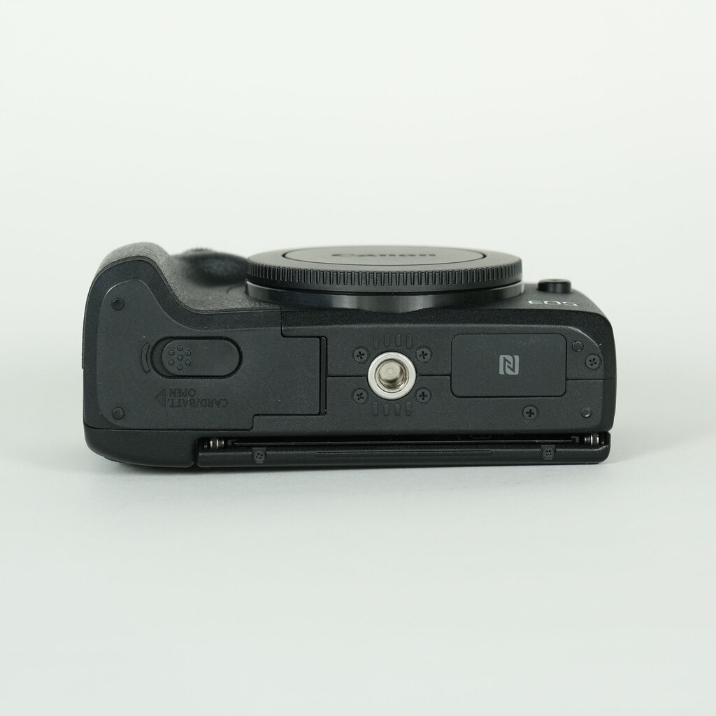 Canon EOS M3 ボディ ブラックの出品 | ONE SCENE（ワンシーン）