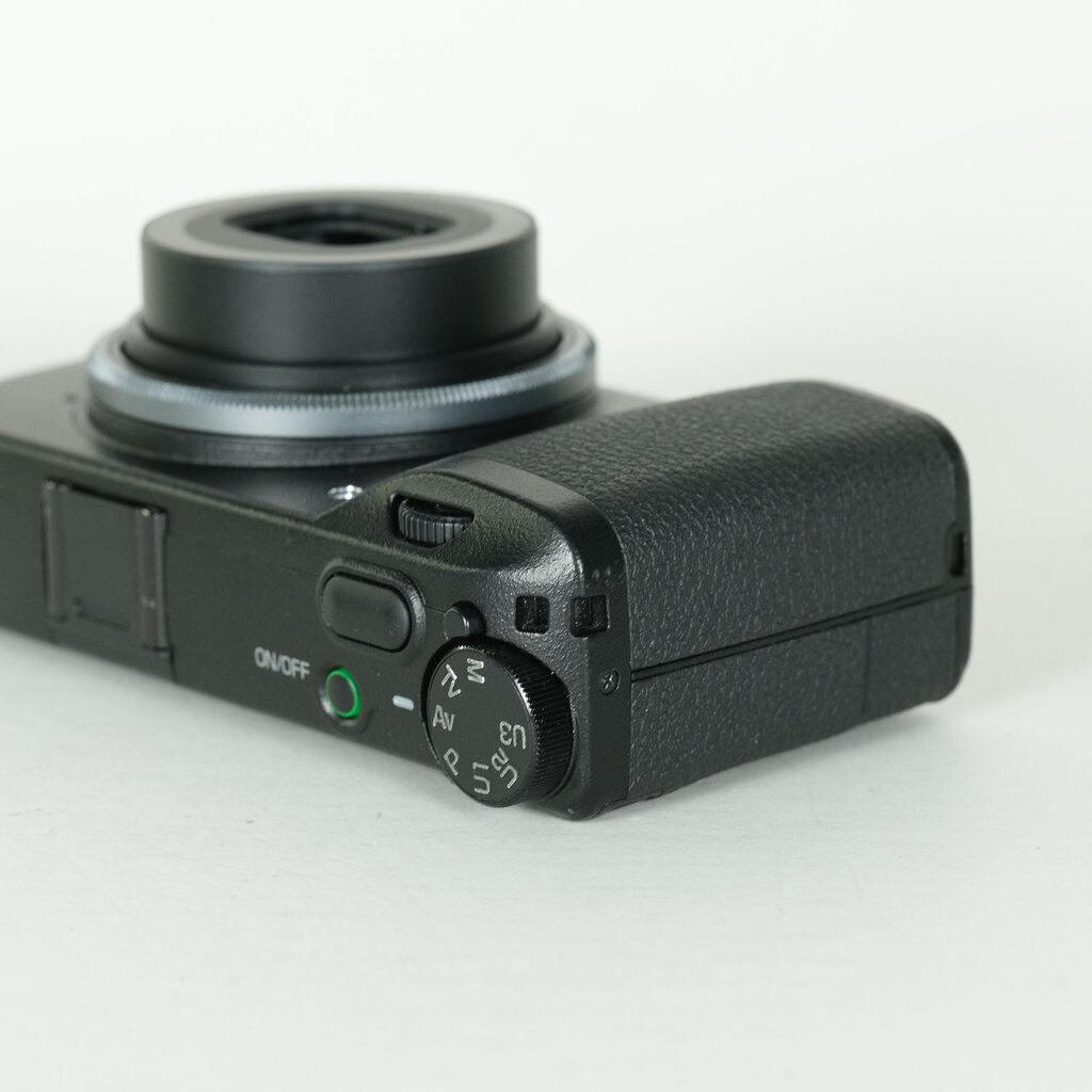 RICOH GR IIIの出品 | ONE SCENE（ワンシーン）