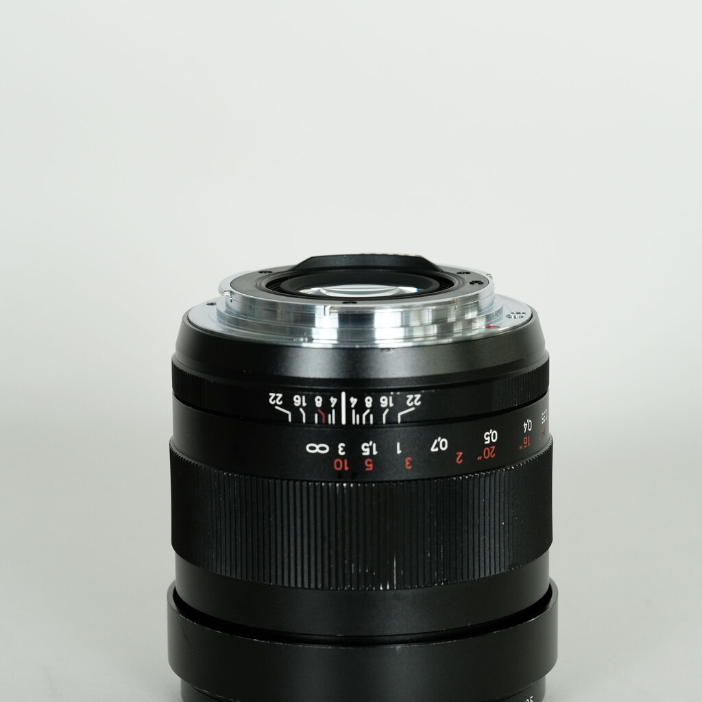 Carl Zeiss Distagon T* 35mm F2 ZE [キヤノンEF用]