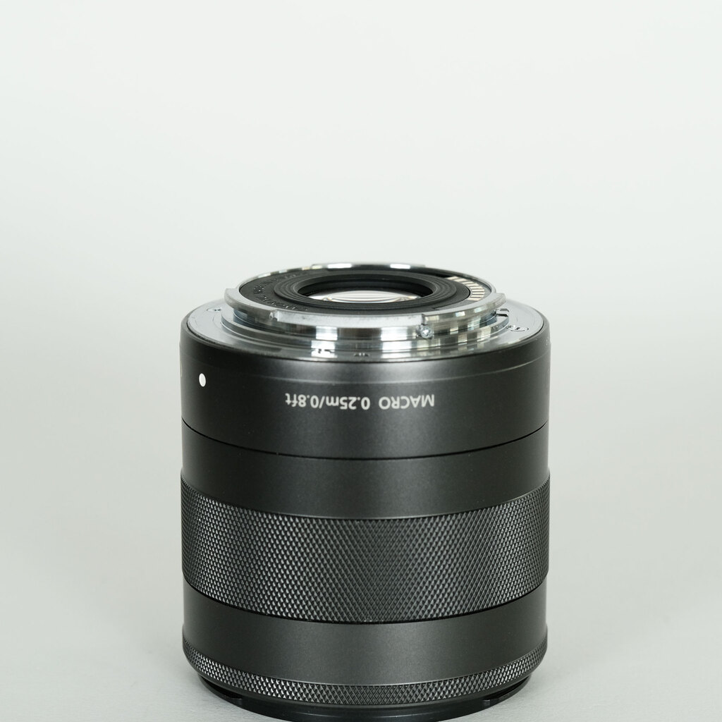 Canon EF-M18-55mm F3.5-5.6 IS STM