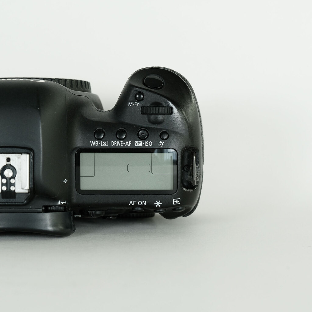 Canon EOS 5D Mark IV
