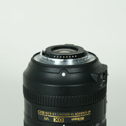 Nikon AF-S DX NIKKOR 18-300mm f/3.5-6.3G ED VR