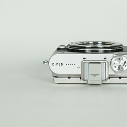 OLYMPUS PEN E-PL8 OLYMPUS PEN E-PL8