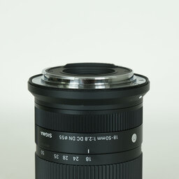 SIGMA 18-50mm F2.8 DC DN｜Contemporary [キヤノンRF用]