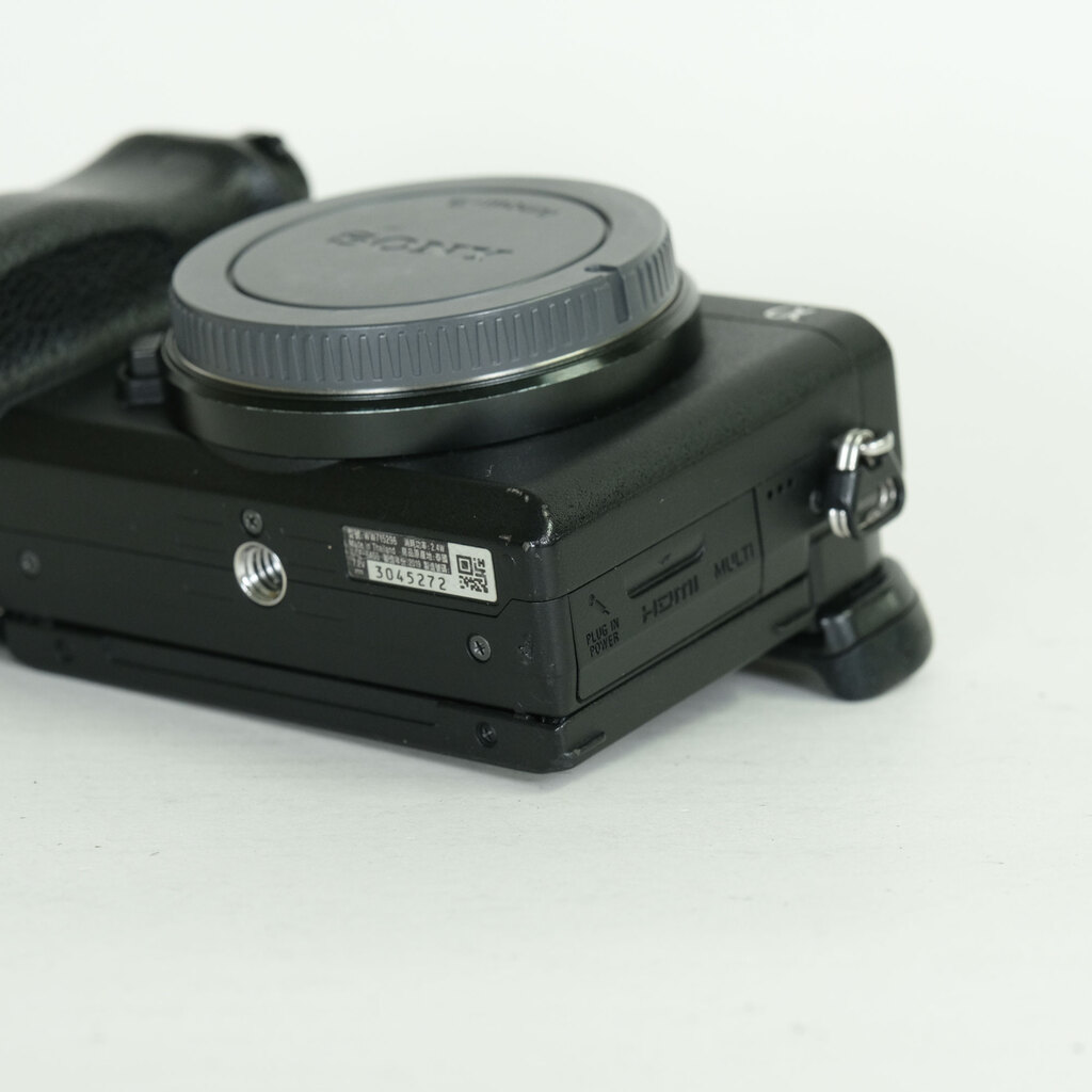 SONY α6400(ILCE-6400) SONY α6400(ILCE-6400)
