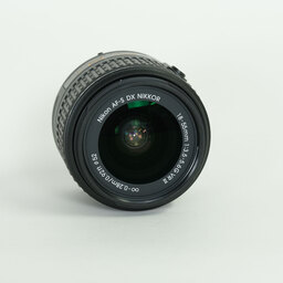Nikon AF-S DX NIKKOR 18-55mm f3.5-5.6G VR II