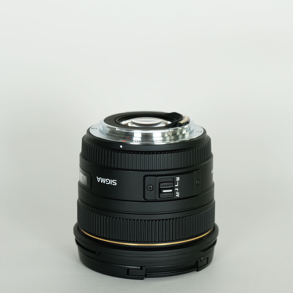 SIGMA 50mm F1.4 EX DG HSM (キヤノンEF用)
