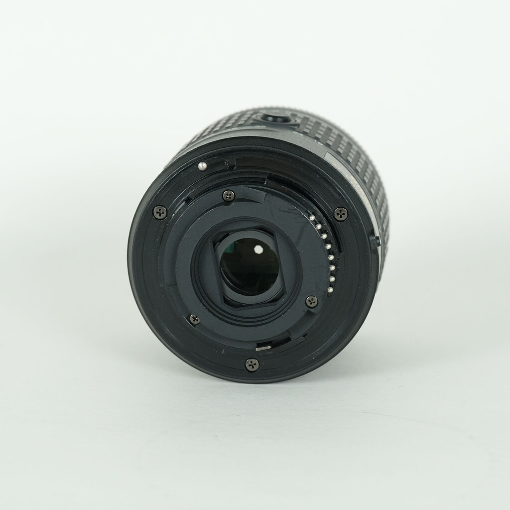 Nikon AF-P DX NIKKOR 18-55mm F3.5-5.6G VR