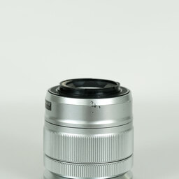 FUJIFILM フジノン XC16-50mm F3.5-5.6 OIS シルバー FUJIFILM フジノン XC16-50mm F3.5-5.6 OIS シルバー