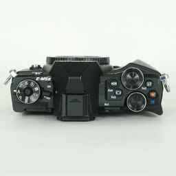 OLYMPUS OM-D E-M5 Mark II