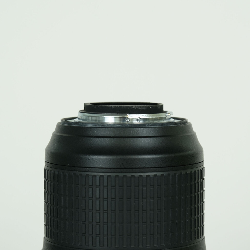 Nikon AF-S NIKKOR 24-70mm f/2.8E ED VR Nikon AF-S NIKKOR 24-70mm f/2.8E ED VR