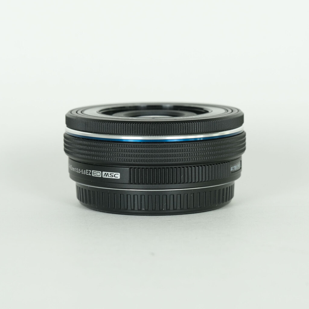 OLYMPUS M.ZUIKO DIGITAL ED 14-42mm F3.5-5.6 EZ ブラック OLYMPUS M.ZUIKO DIGITAL ED 14-42mm F3.5-5.6 EZ ブラック