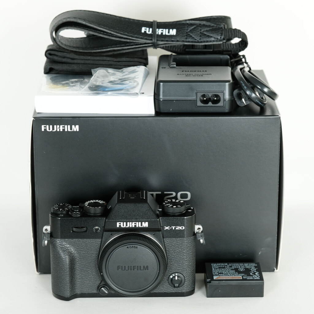 FUJIFILM X-T20