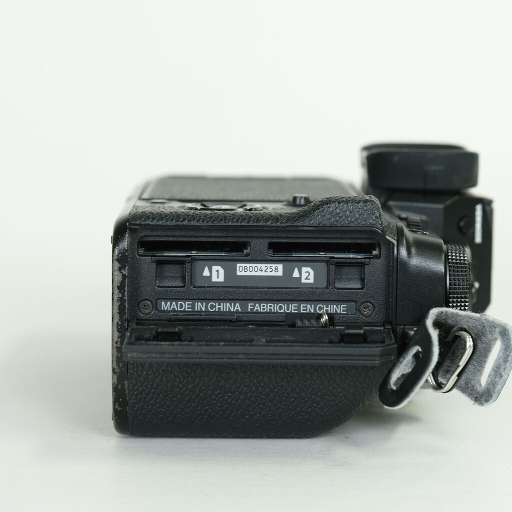 FUJIFILM X-T4