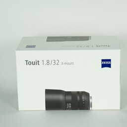 Carl Zeiss Touit 1.8/32 [フジフイルムX用]