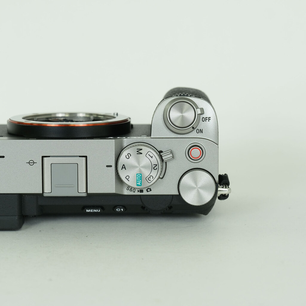 SONY α7C II(ILCE-7CM2) SONY α7C II(ILCE-7CM2)