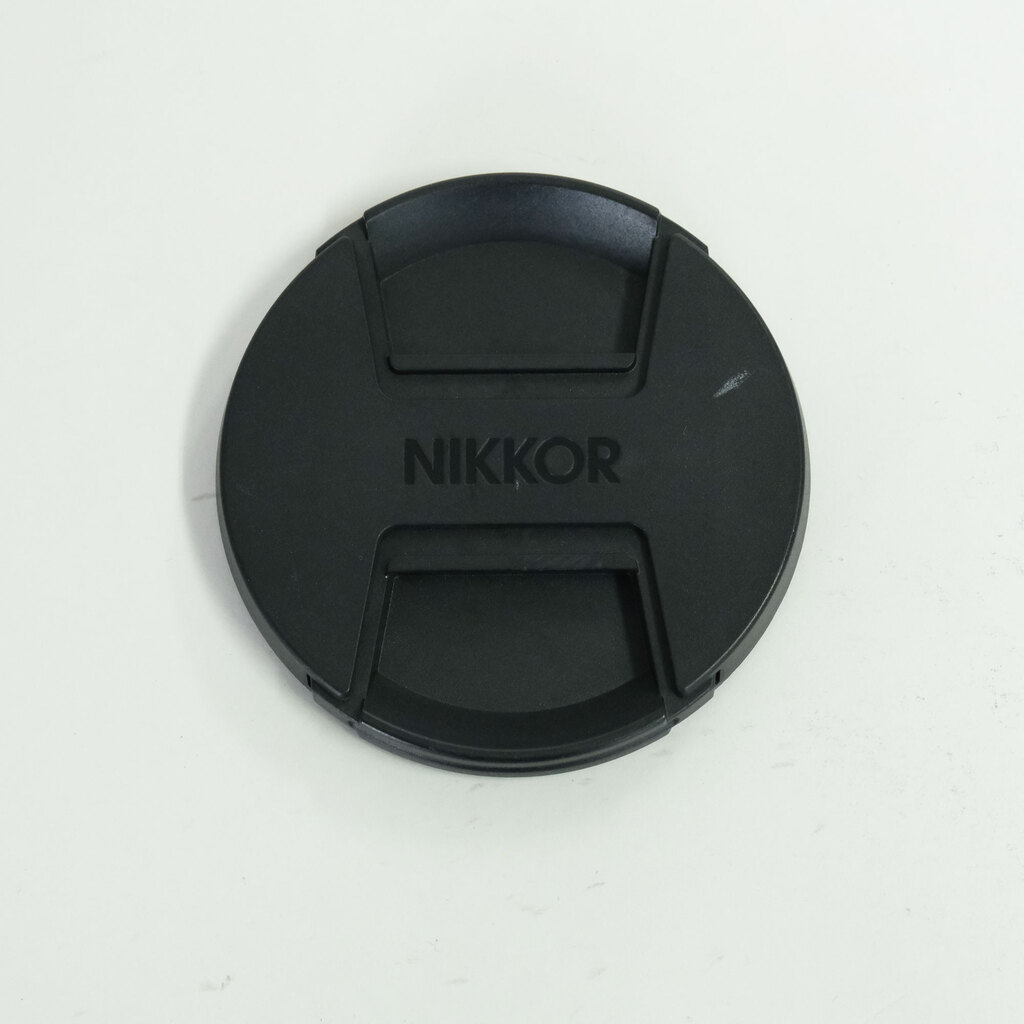 Nikon NIKKOR Z 135mm f/1.8 S Plena