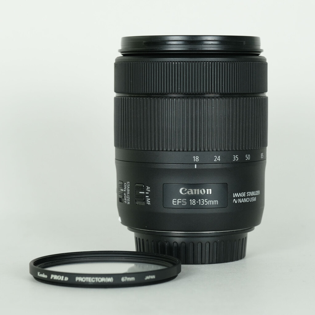 Canon EF-S18-135mm F3.5-5.6 IS USM