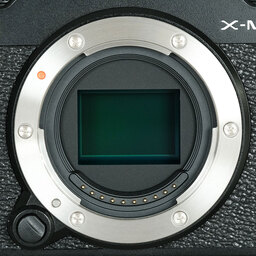 FUJIFILM X-M5