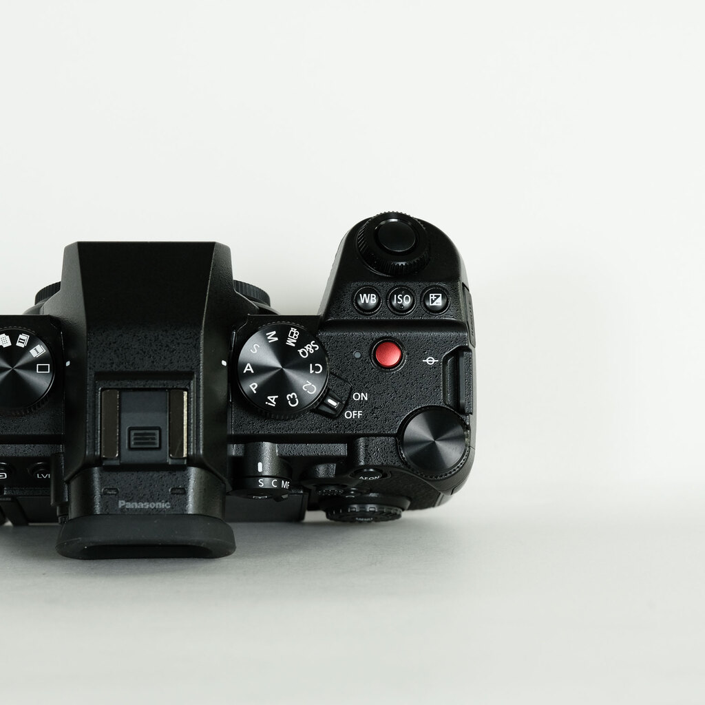 Panasonic LUMIX S5II DC-S5M2