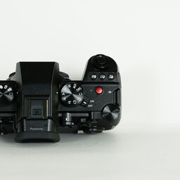 Panasonic LUMIX S5II DC-S5M2