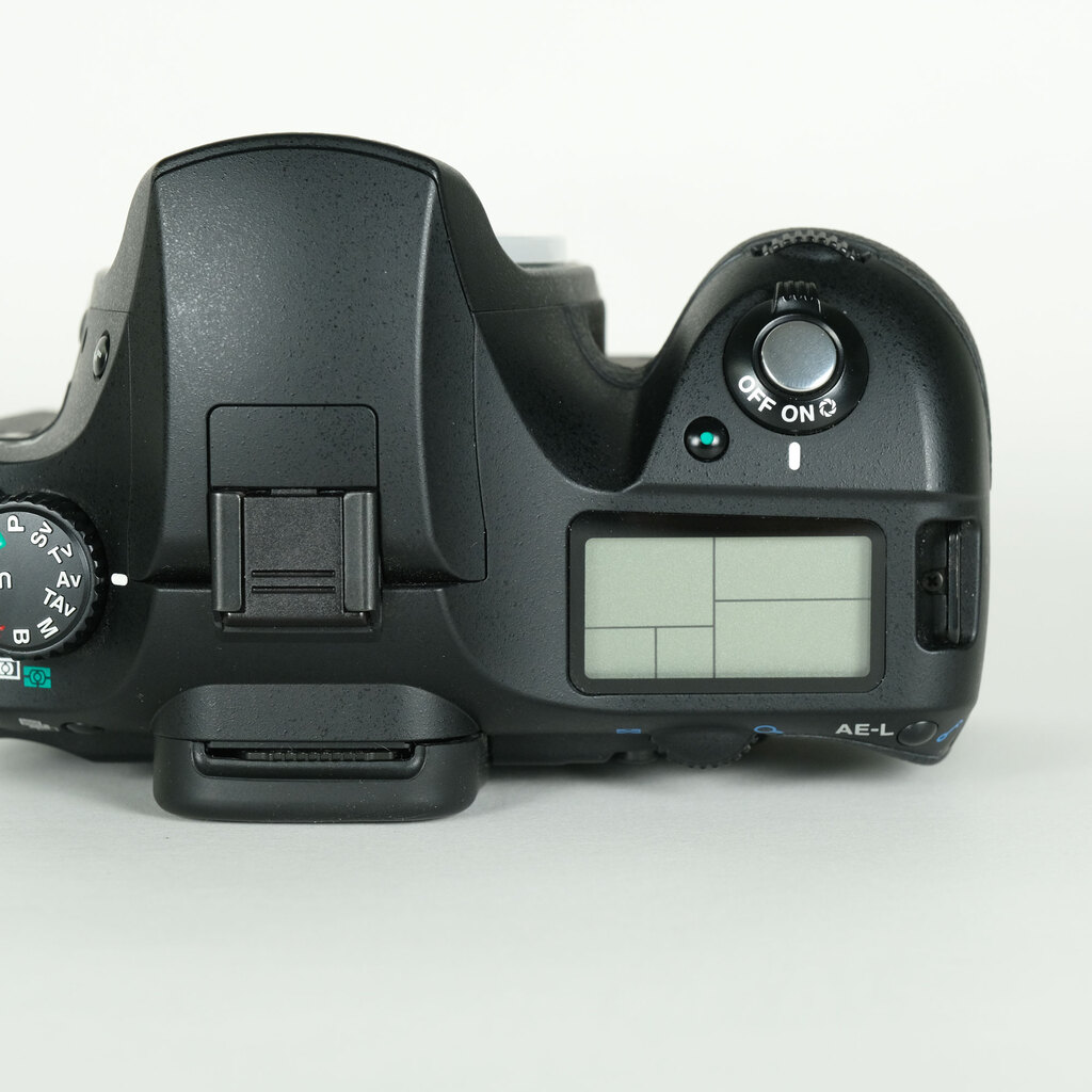 動作確認済 極美品 PENTAX K10D ボディ 撮影枚数 7123枚 PENTAX K10D ボディの出品 | ONE SCENE（ワンシーン）