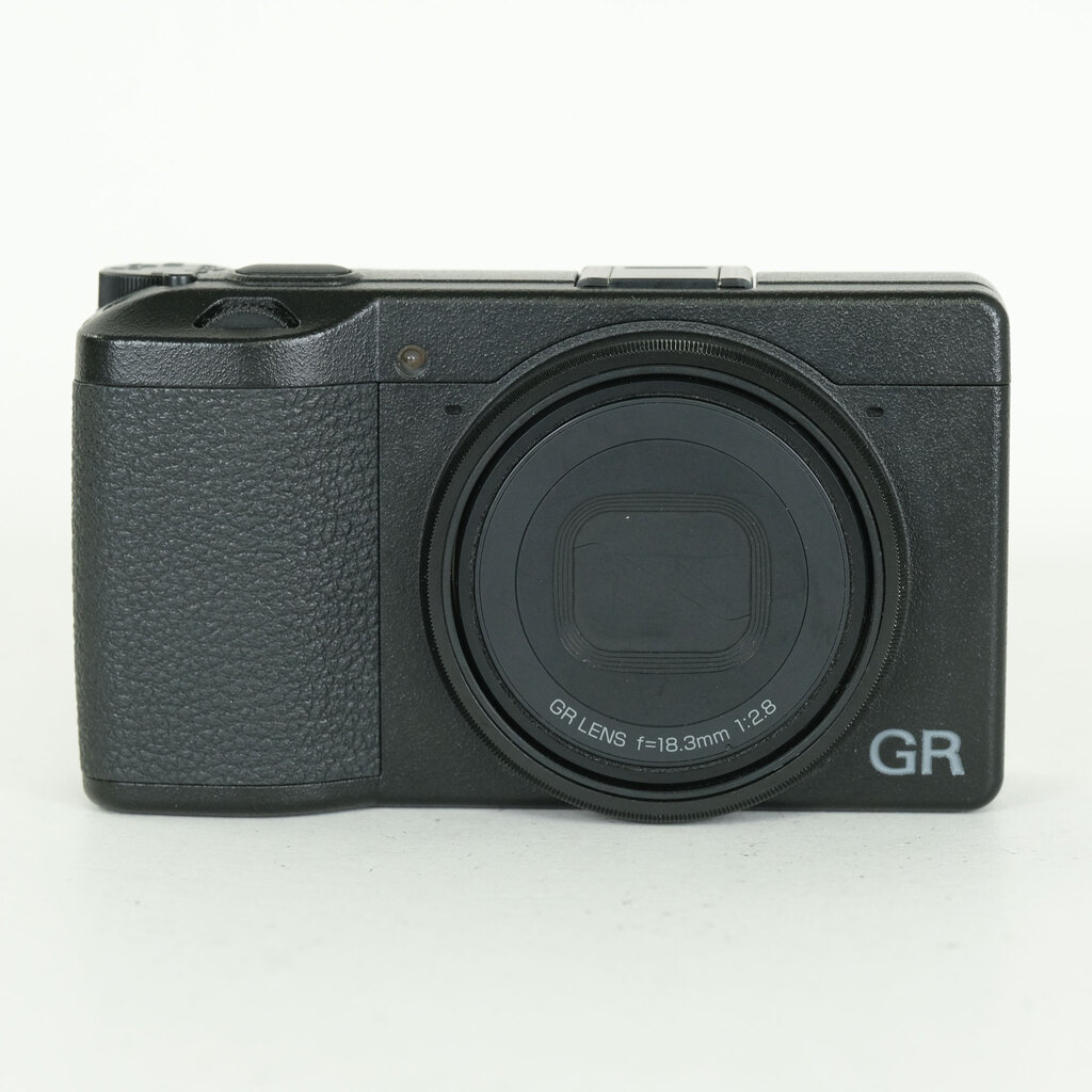 RICOH GR III