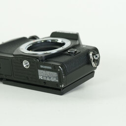 OLYMPUS OM-D E-M10 Mark II OLYMPUS OM-D E-M10 Mark II