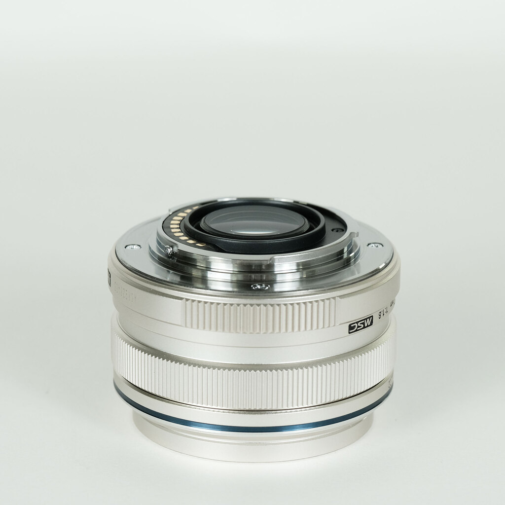 OLYMPUS M.ZUIKO DIGITAL 17mm F1.8