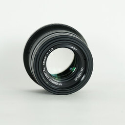 OLYMPUS M.ZUIKO DIGITAL 45mm F1.8