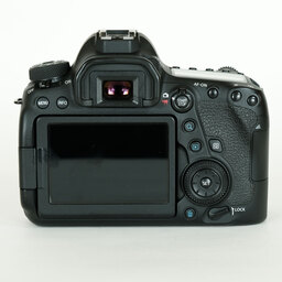 Canon EOS 6D Mark II
