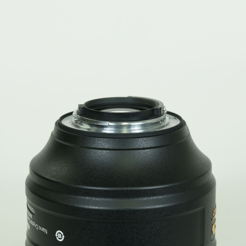 Nikon AF-S NIKKOR 105mm f/1.4E ED Nikon AF-S NIKKOR 105mm f/1.4E ED